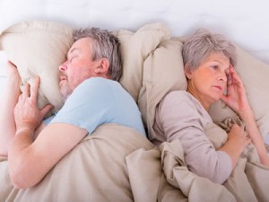 Ältere Menschen leiden vermehrt an Überforderung und Schlafstörungen.